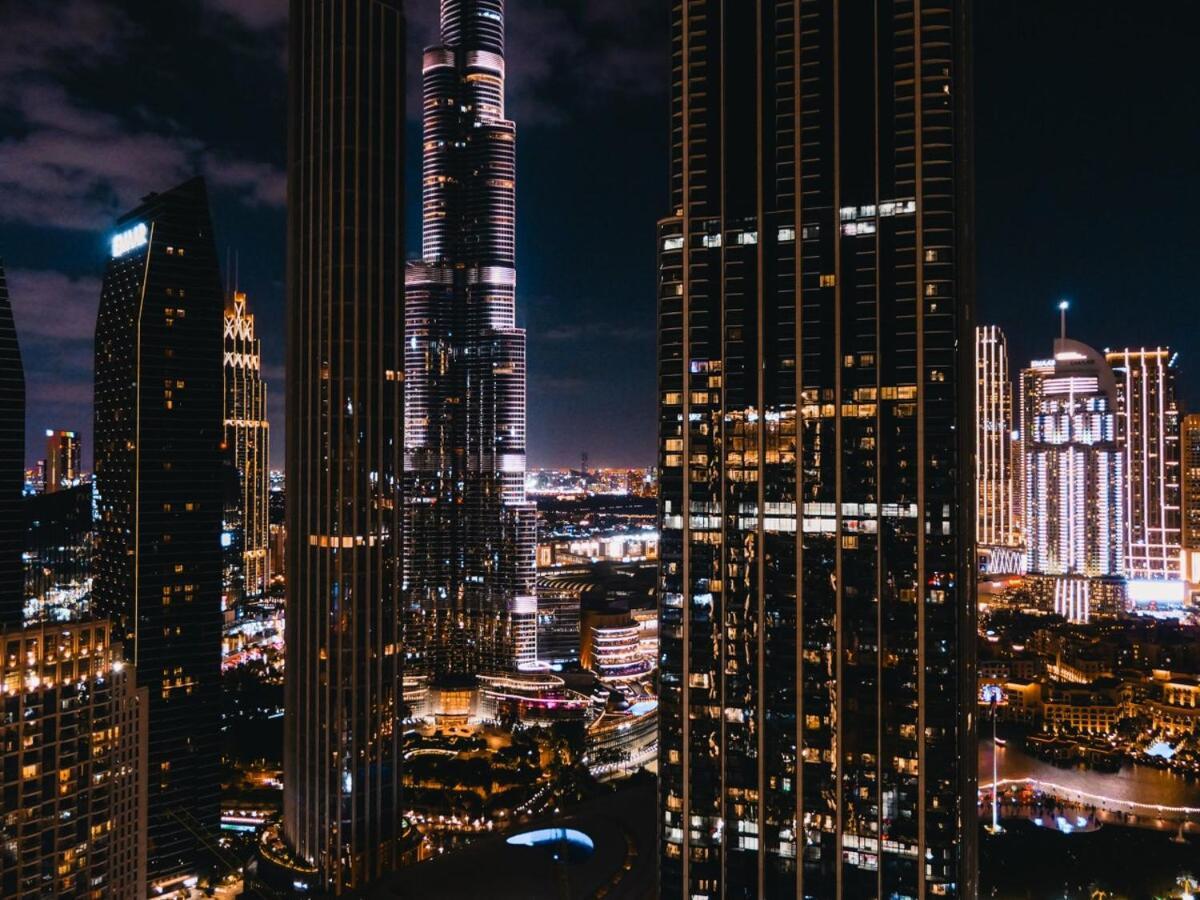 Modern High Rise 2br With Burj Khalifa Views, Steps From Opera And Near Mall Apartment Dubai